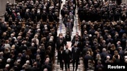 Funeral de Madeleine Albright, en la Catedral Nacional de Washington.