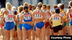 Corredoras de la prueba de 20 km marcha en categoría femenina disputada en el ámbito los Campeonatos del Mundo de atletismo de Helsinki (Finlandia). EFE/Kay Nietfeld