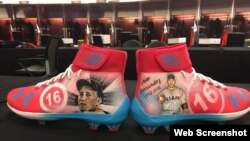 Las zapatillas que usó Bryce Harper en el Juego de Estrellas. 