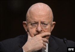 El Director Nacional de Inteligencia estadounidense, James Clapper, testifica en el Senado.